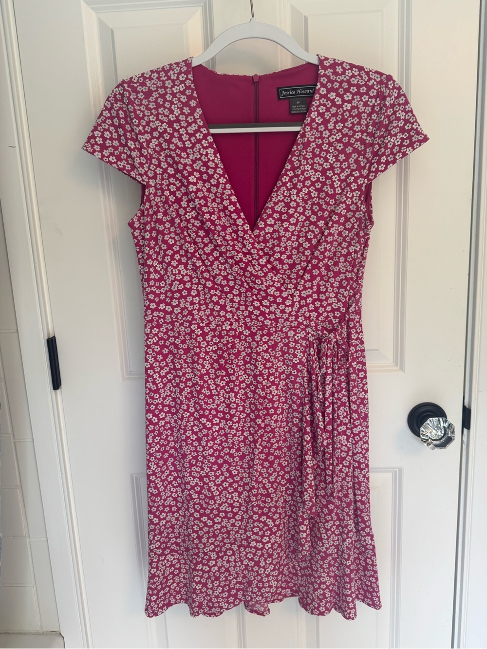 Jessica Howard Fuchsia Floral Wrap Dress with tie size 8P